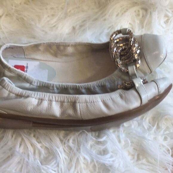 Ballerina type flats in size 8 by NINE WEST - Picture 7 of 14